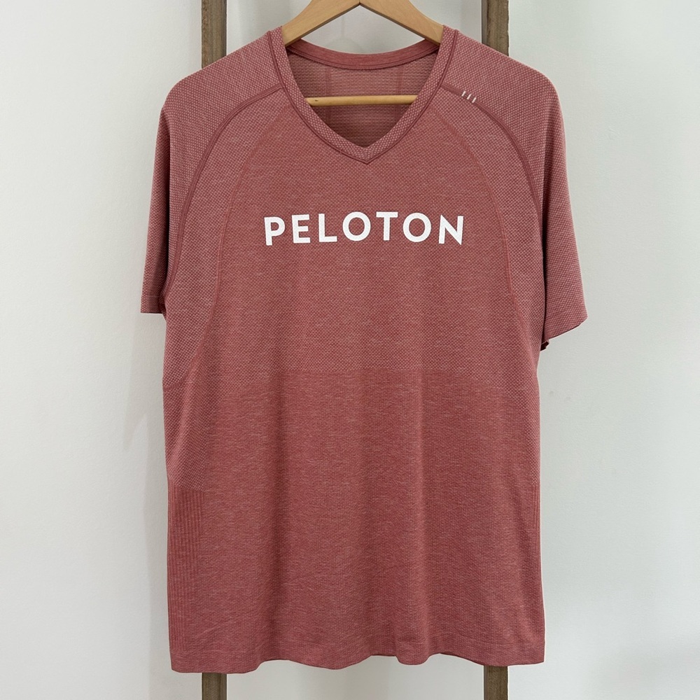 Lululemon Peloton Crimson Red V-Neck Tech Activewear Short Sleeve Men’s Size L